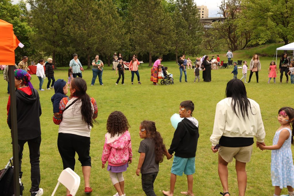 10_ChildOfSun_StrengthenFamiles